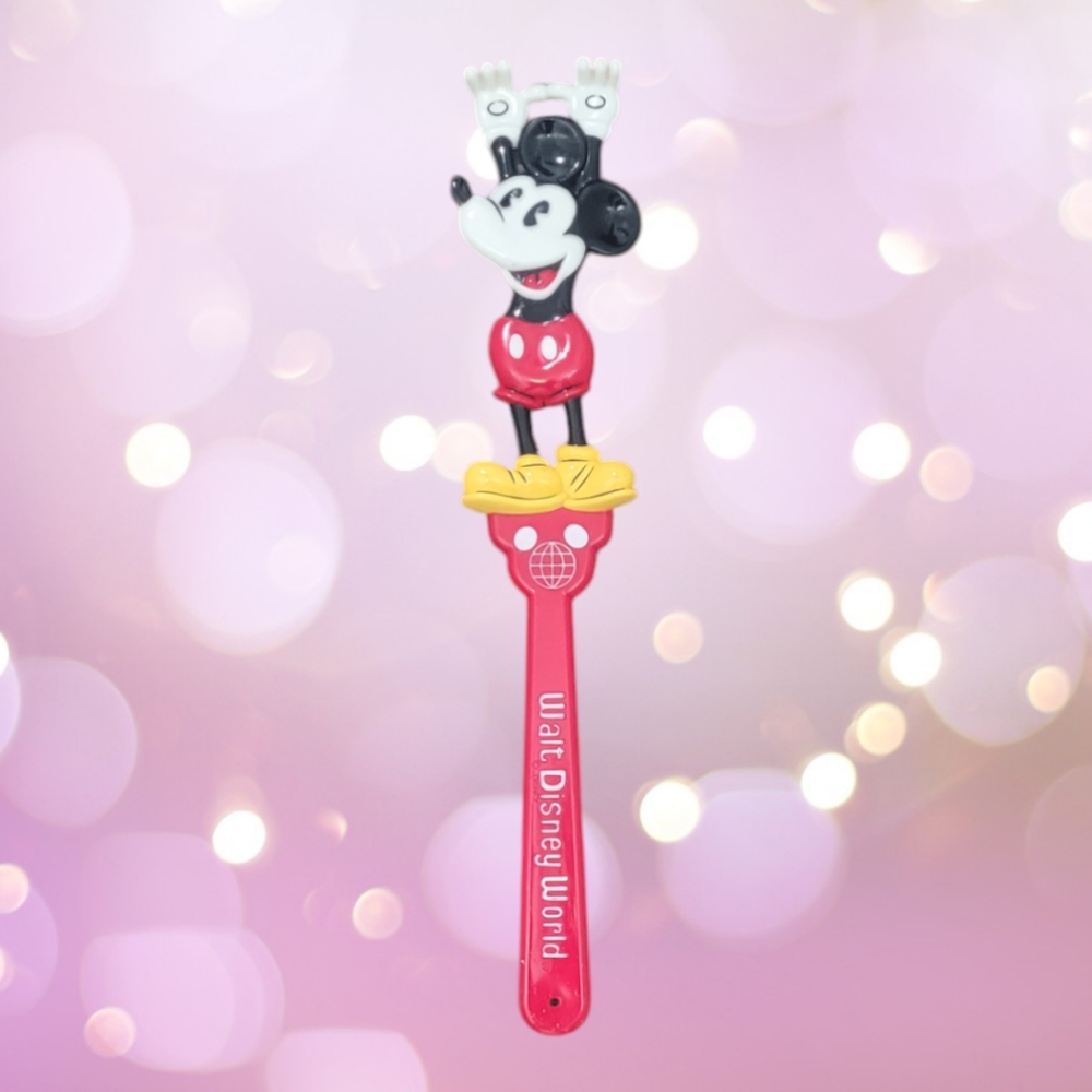 Walt Disney World Vintage "1971" Mickey Mouse Back Stratcher